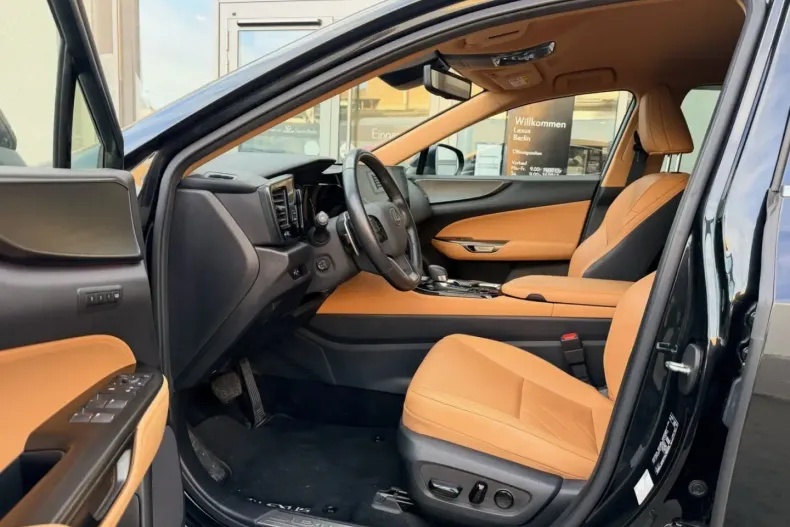 Lexus NX 450h din 2022 cu 46.861 km - oferta LEX169419 - foto 3