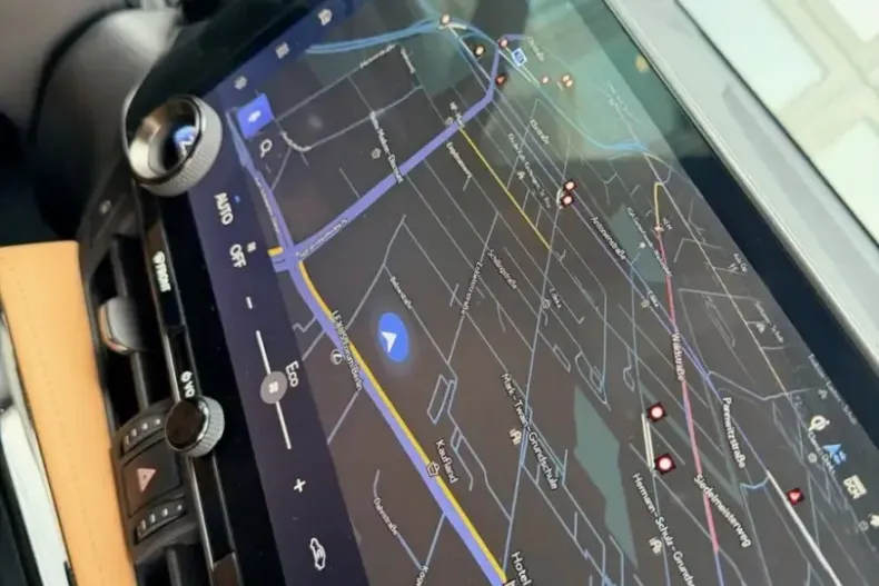 Lexus NX 450h din 2022 cu 46.861 km - oferta LEX169419 - foto 9