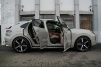 Porsche Cayenne din 2025 cu 10.000 km - oferta POR169421 - foto 1