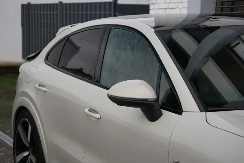 Porsche Cayenne din 2025 cu 10.000 km - oferta POR169421 - foto 19