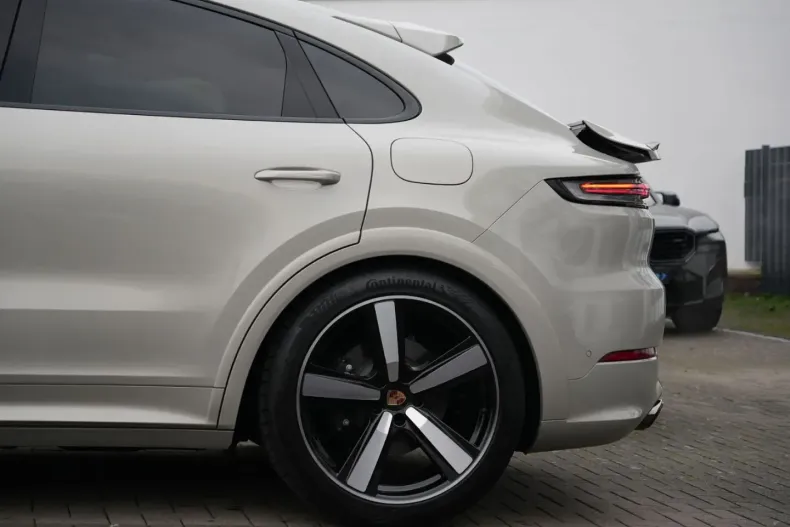 Porsche Cayenne din 2025 cu 10.000 km - oferta POR169421 - foto 22