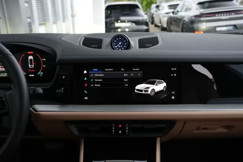 Porsche Cayenne din 2025 cu 10.000 km - oferta POR169421 - foto 27