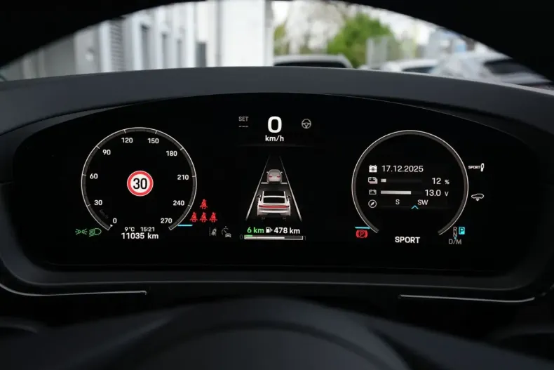 Porsche Cayenne din 2025 cu 10.000 km - oferta POR169421 - foto 30