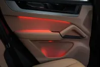 Porsche Cayenne din 2025 cu 10.000 km - oferta POR169421 - foto 36