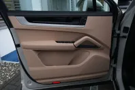 Porsche Cayenne din 2025 cu 10.000 km - oferta POR169421 - foto 40