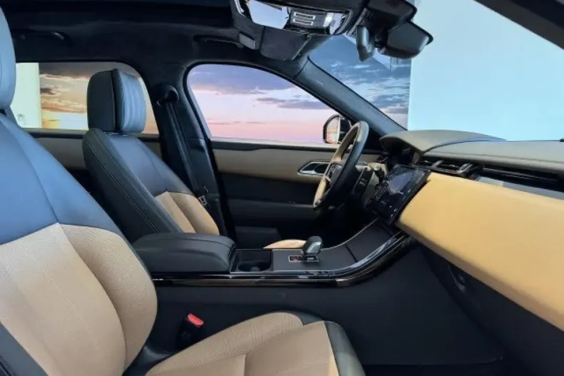 Land Rover Range Rover Velar din 2023 cu 44.990 km - oferta LAN169427 - foto 3