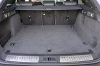 Land Rover Range Rover Velar din 2024 cu 15.850 km - oferta LAN169429 - foto 13