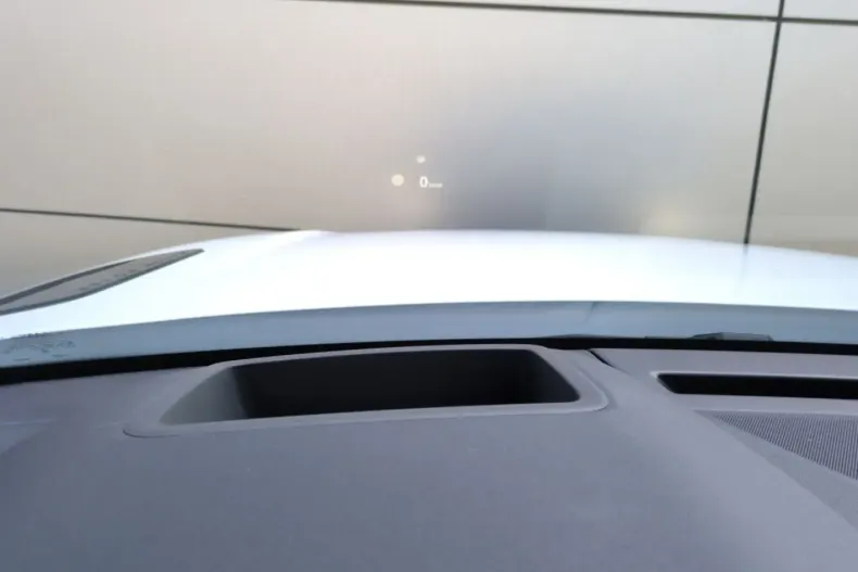 Land Rover Range Rover Velar din 2024 cu 15.850 km - oferta LAN169429 - foto 18