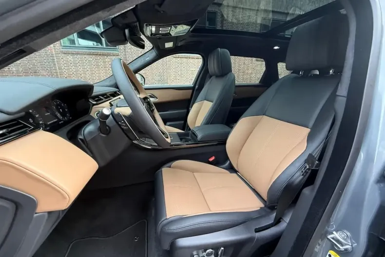 Land Rover Range Rover Velar din 2025 cu 10.850 km - oferta LAN169431 - foto 11