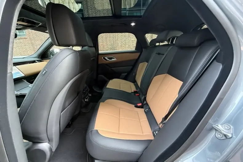 Land Rover Range Rover Velar din 2025 cu 10.850 km - oferta LAN169431 - foto 16