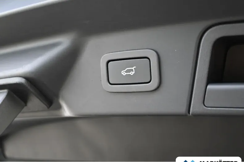 Land Rover Range Rover Velar din 2022 cu 55.499 km - oferta LAN169432 - foto 8