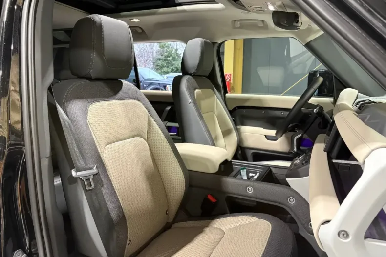 Land Rover Defender din 2022 cu 27.488 km - oferta LAN169433 - foto 18