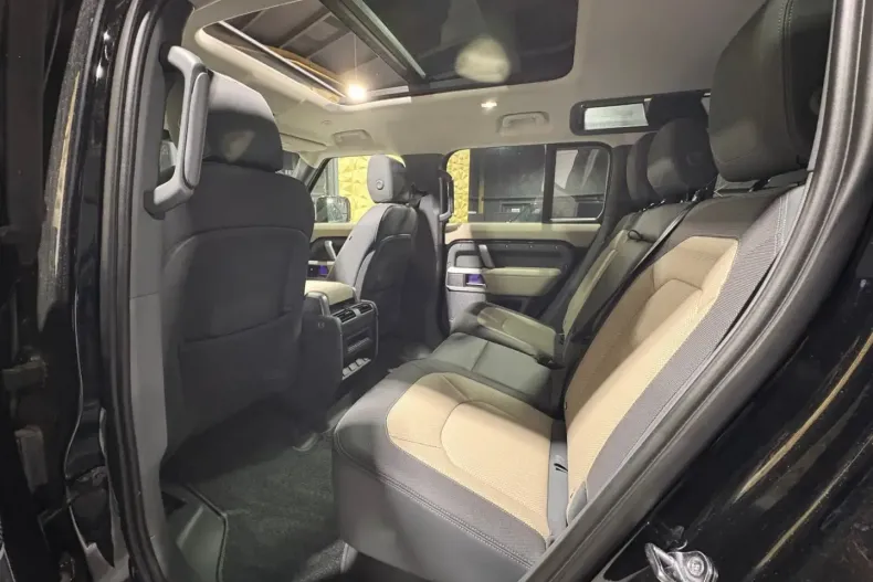 Land Rover Defender din 2022 cu 27.488 km - oferta LAN169433 - foto 21