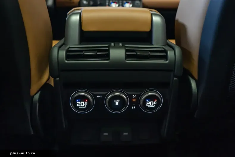 Land Rover Defender din 2023 cu 34.703 km - oferta LAN169434 - foto 18