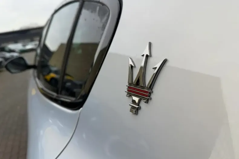 Maserati Grecale din 2022 cu 36.476 km - oferta MAS169436 - foto 8