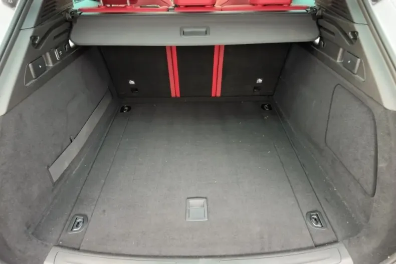 Maserati Grecale din 2022 cu 36.476 km - oferta MAS169436 - foto 25