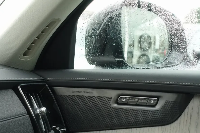 Volvo XC90 din 2025 cu 19.490 km - oferta VOL169440 - foto 14