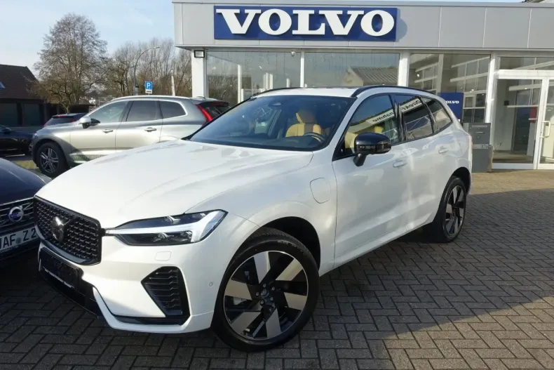 Volvo XC60 din 2025 cu 24.552 km - oferta VOL169441 - foto 1