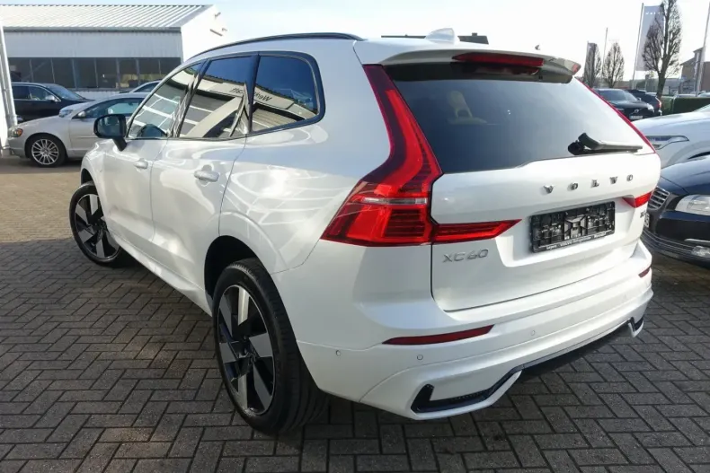 Volvo XC60 din 2025 cu 24.552 km - oferta VOL169441 - foto 4