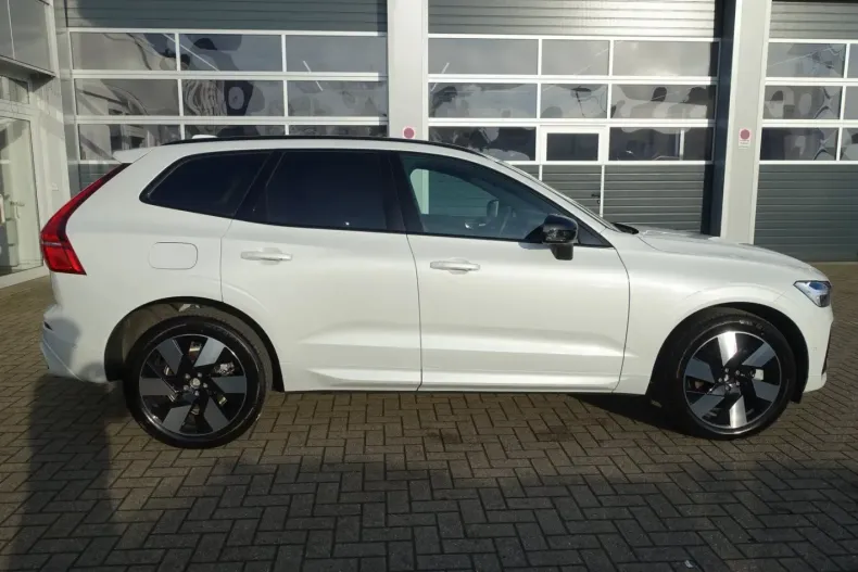 Volvo XC60 din 2025 cu 24.552 km - oferta VOL169441 - foto 8