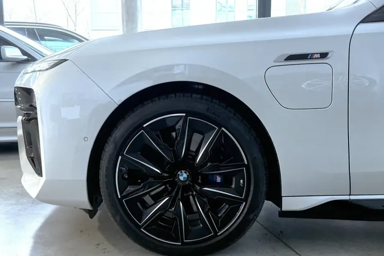 BMW M760 din 2023 cu 26.172 km - oferta BMW169443 - foto 7