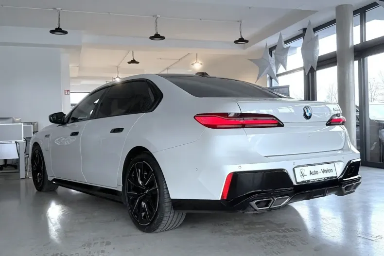 BMW M760 din 2023 cu 26.172 km - oferta BMW169443 - foto 8