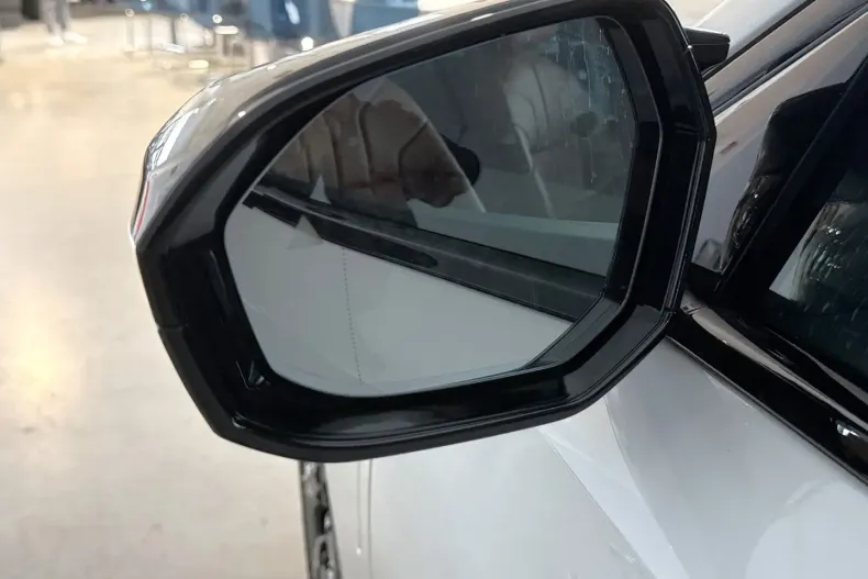 BMW M760 din 2023 cu 26.172 km - oferta BMW169443 - foto 13