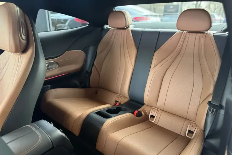 Mercedes-Benz CLE 300 din 2025 cu 4.500 km - oferta MER169454 - foto 10