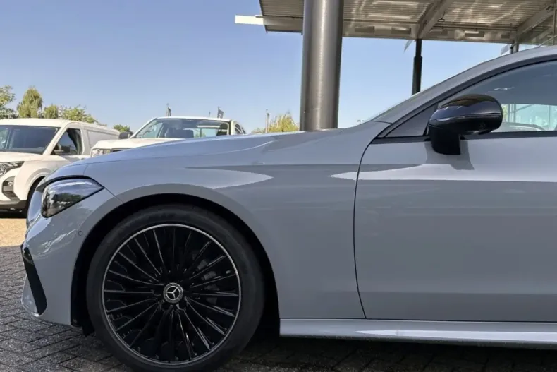 Mercedes-Benz CLE 300 din 2024 cu 23.488 km - oferta MER169465 - foto 15