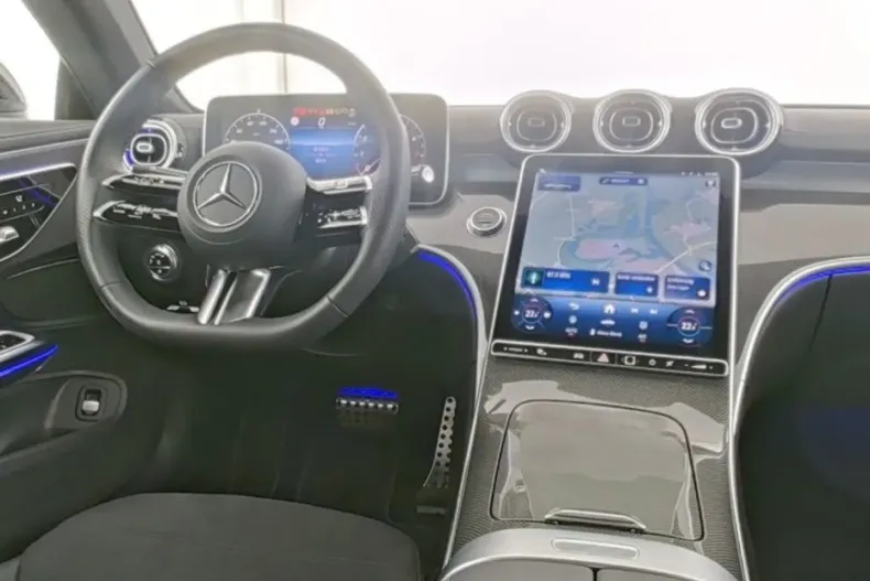 Mercedes-Benz CLE 300 din 2024 cu 6.721 km - oferta MER169467 - foto 4