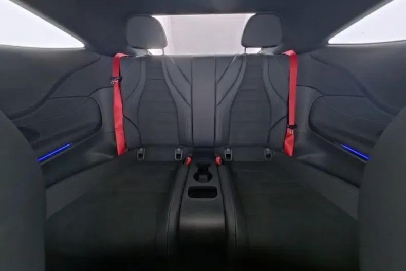 Mercedes-Benz CLE 300 din 2024 cu 6.721 km - oferta MER169467 - foto 6