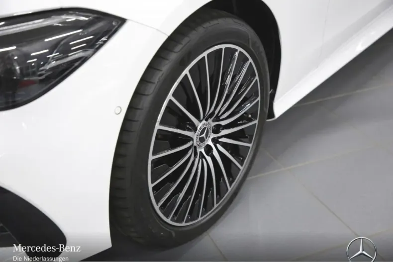 Mercedes-Benz CLE 300 din 2025 cu 15.047 km - oferta MER169470 - foto 4