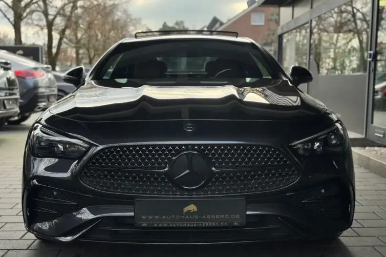 Mercedes-Benz CLE 300 din 2025 cu 4.500 km - oferta MER169471 - foto 3