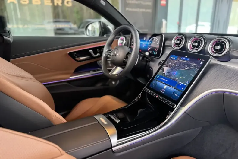 Mercedes-Benz CLE 300 din 2025 cu 4.500 km - oferta MER169471 - foto 14