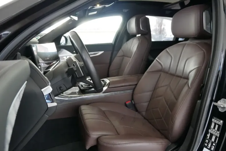 BMW 740 din 2022 cu 53.393 km - oferta BMW169474 - foto 10