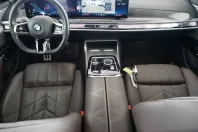 BMW 740 din 2022 cu 53.393 km - oferta BMW169474 - foto 14