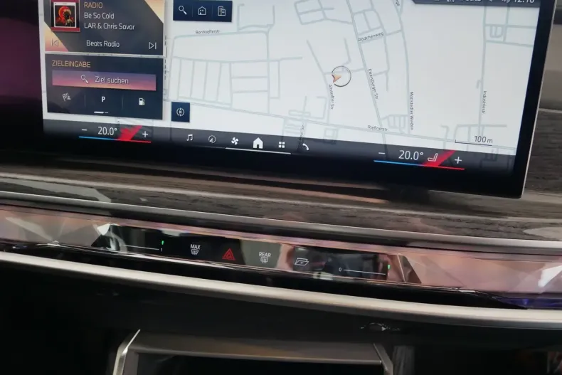 BMW 740 din 2022 cu 53.393 km - oferta BMW169474 - foto 43