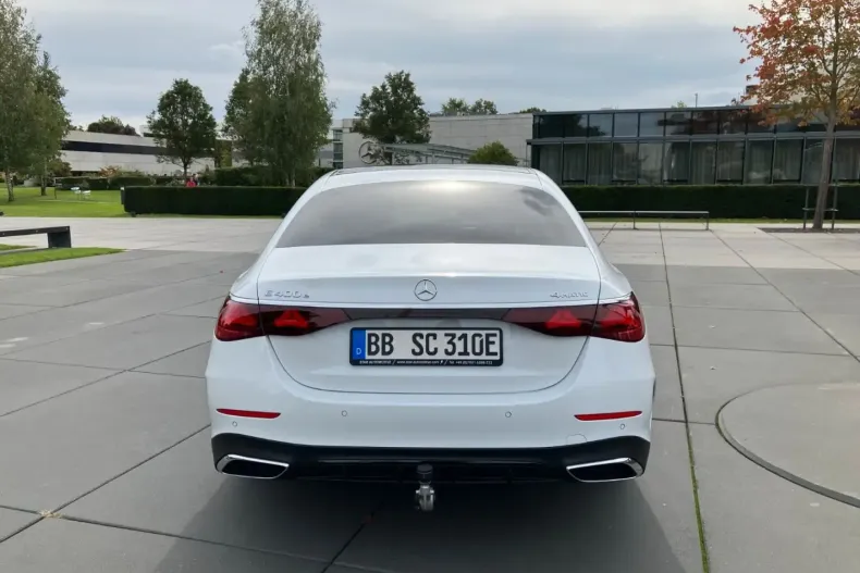 Mercedes-Benz E 400 din 2024 cu 60.000 km - oferta MER169475 - foto 6