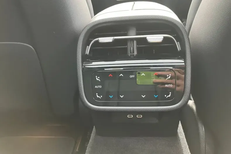 Mercedes-Benz E 400 din 2024 cu 60.000 km - oferta MER169475 - foto 19