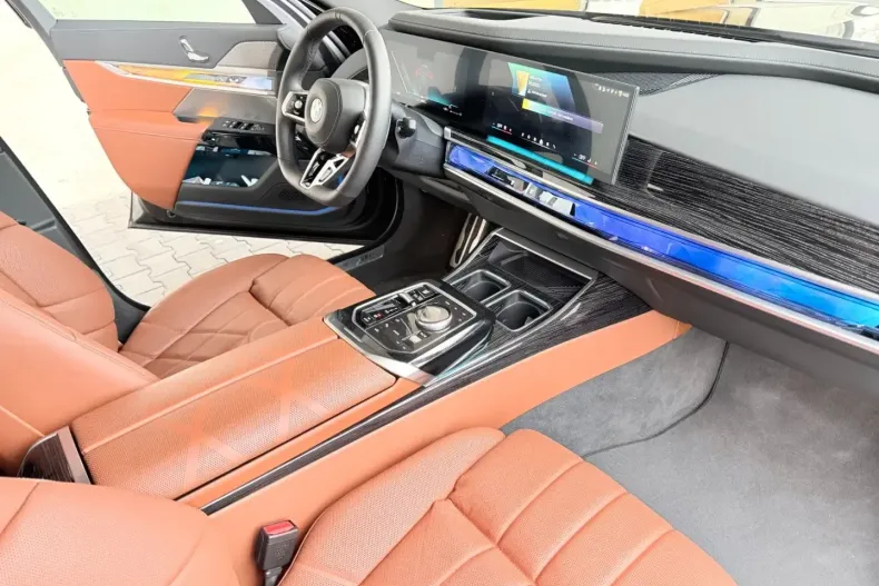 BMW 740 din 2024 cu 14.400 km - oferta BMW169476 - foto 19