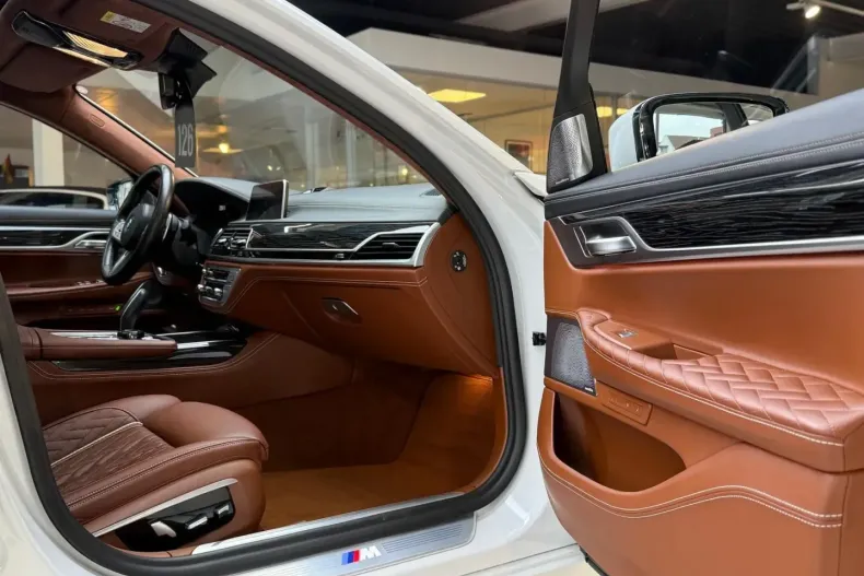 BMW 740 din 2022 cu 84.500 km - oferta BMW169477 - foto 18