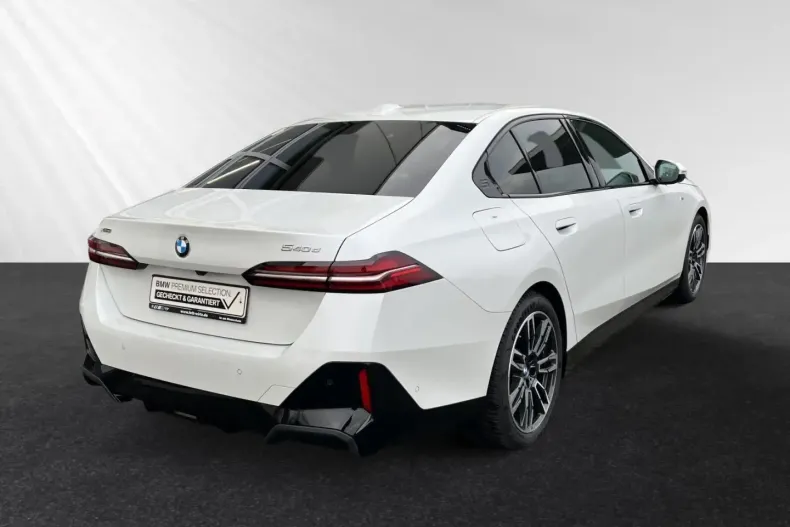 BMW 540 din 2025 cu 15.498 km - oferta BMW169478 - foto 3