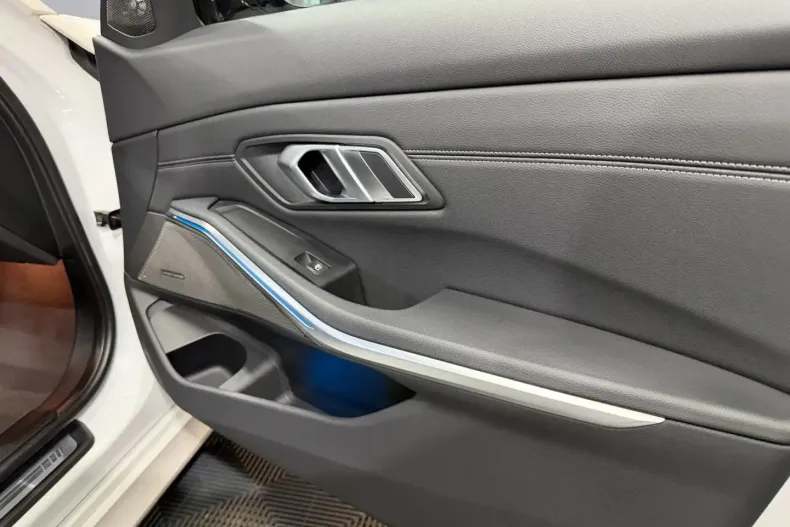 BMW 330 din 2021 cu 112.105 km - oferta BMW169483 - foto 26