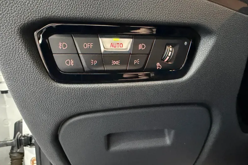 BMW 330 din 2021 cu 112.105 km - oferta BMW169483 - foto 32