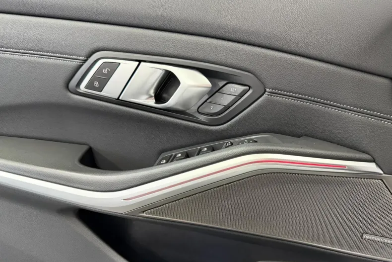 BMW 330 din 2021 cu 112.105 km - oferta BMW169483 - foto 33