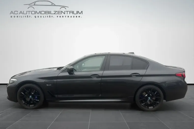 BMW 545 din 2022 cu 73.549 km - oferta BMW169485 - foto 2