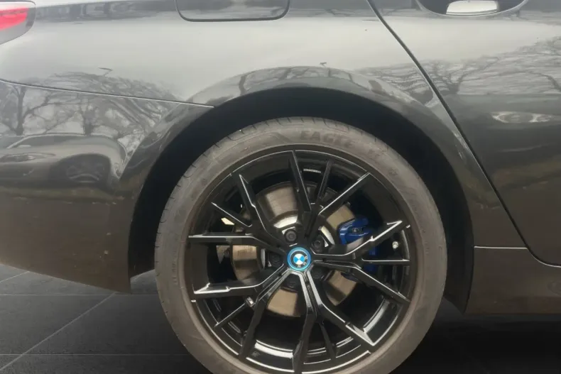 BMW 545 din 2022 cu 73.549 km - oferta BMW169485 - foto 23