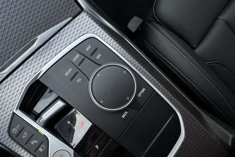 BMW 330 din 2024 cu 17.374 km - oferta BMW169488 - foto 12