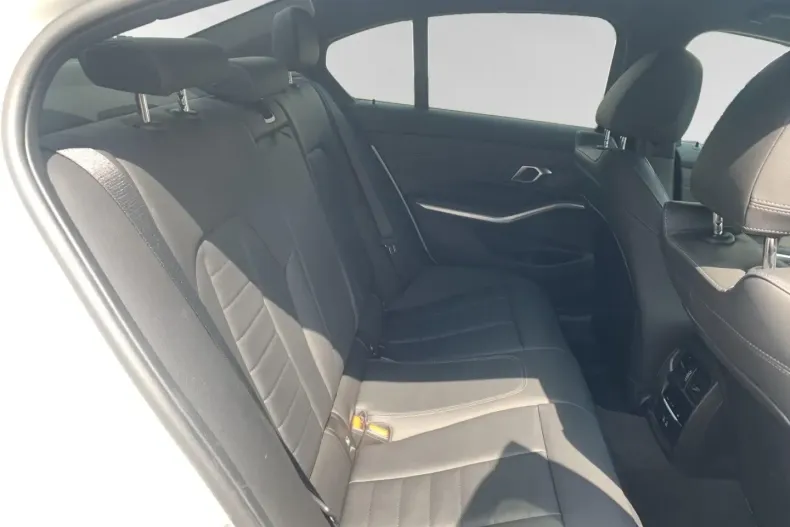 BMW 320 din 2024 cu 26.270 km - oferta BMW169491 - foto 11