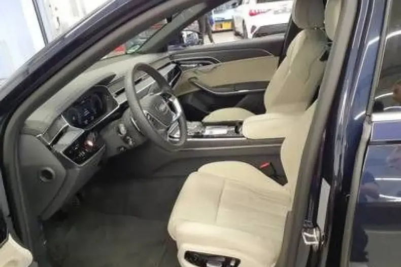 Audi A8 din 2024 cu 26.708 km - oferta AUD169504 - foto 4